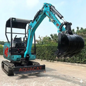 4.5 ton mini excavator with Kubota engine, CE & EPA Euro 5 compliant, suitable for construction and landscaping